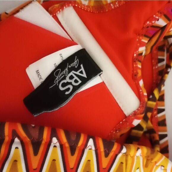 ABS 2 Pieces Classic Bikini 8 Padded Stripwire Top 6 Mlticlrd Beades Decorated - Picture 4 of 11